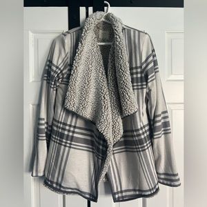 Cozy, elevated flannel. Grey and white fleeced flannel, perfect for layering.